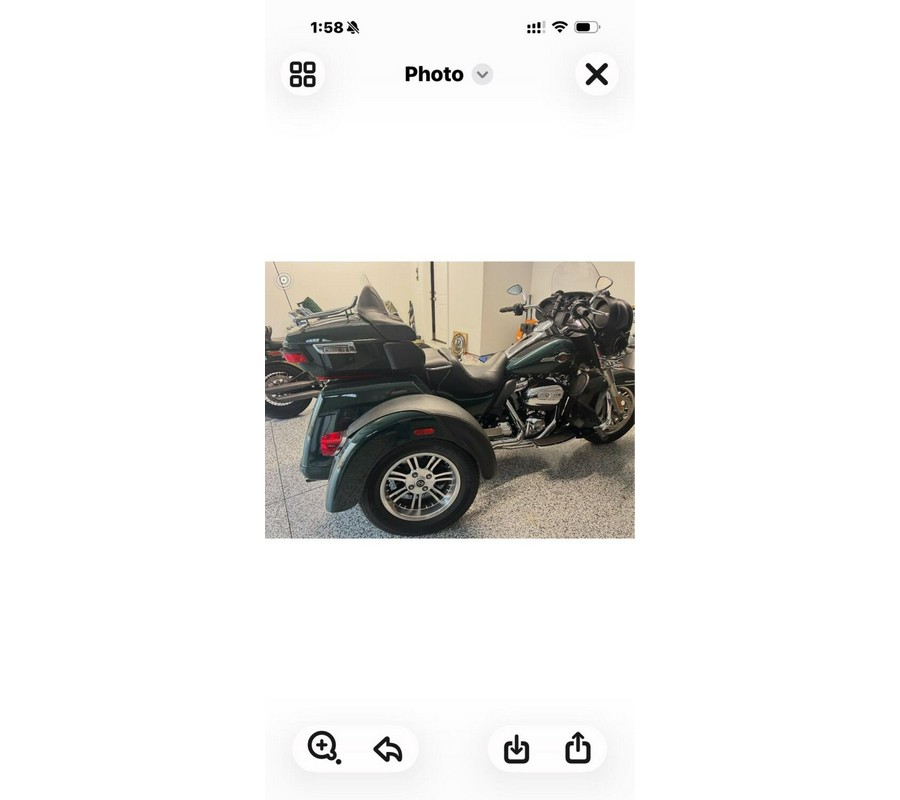 2024 Harley-Davidson Tri Glide Ultra FLHTCUTG