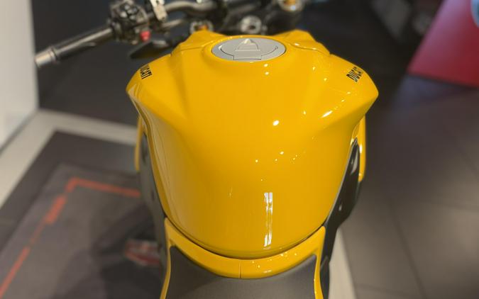 2026 Ducati STREETFIGHTER V2S