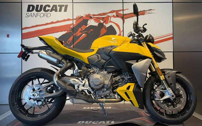 2026 Ducati STREETFIGHTER V2S