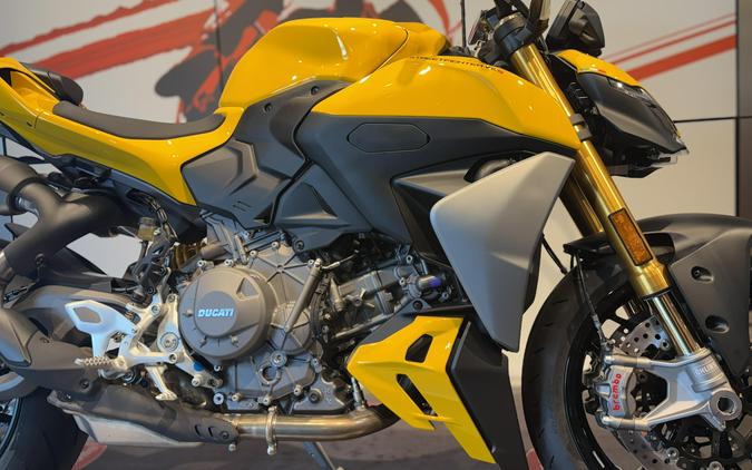 2026 Ducati STREETFIGHTER V2S