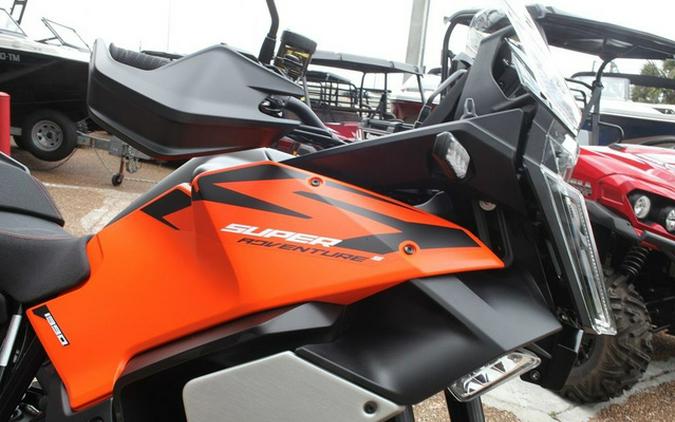 2027 KTM 1390 Super Adventure S EVO