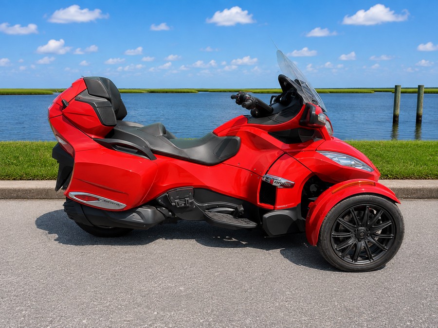 2013 Can-Am Spyder® RT-S SE5