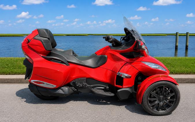 2013 Can-Am Spyder® RT-S SE5