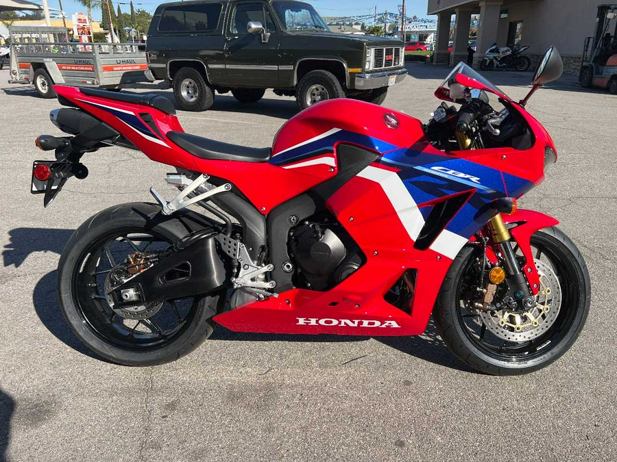 2024 HONDA CBR600RR