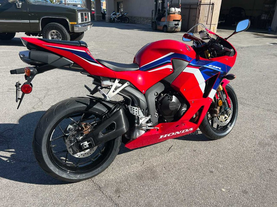 2024 HONDA CBR600RR