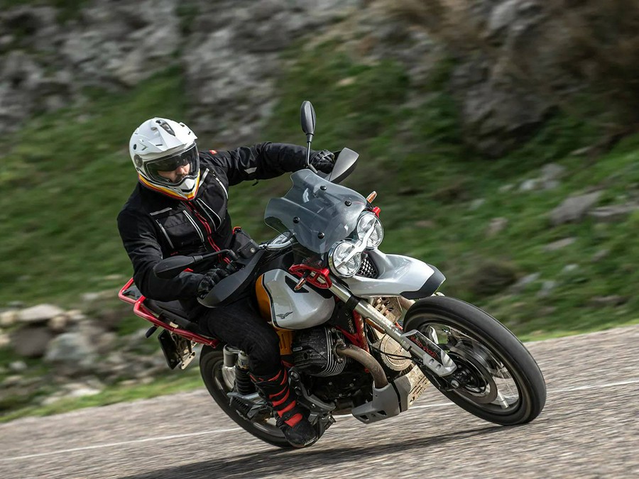 2023 Moto Guzzi V85 TT Adventure