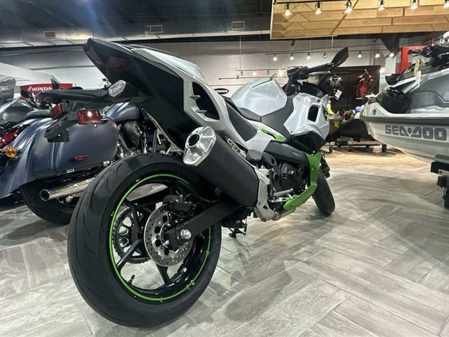 2024 Kawasaki Ninja 7 Hybrid ABS