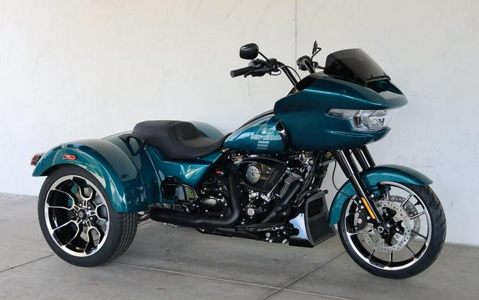 2026 Harley-Davidson® FLTRT - Road Glide® 3