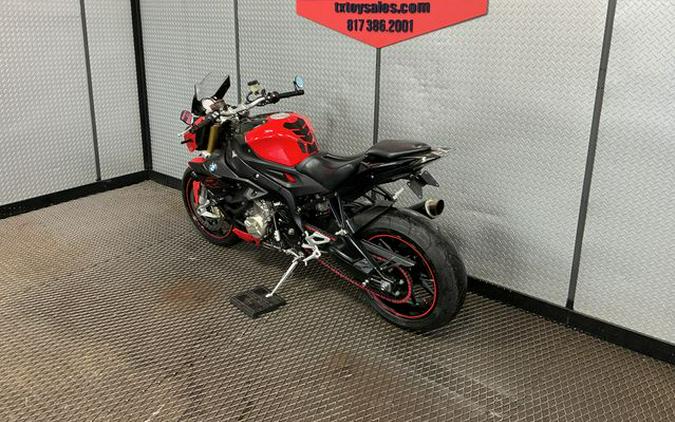2017 BMW S 1000 R