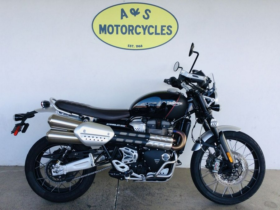 2020 Triumph Scrambler 1200 XC Jet Black/Matte Black