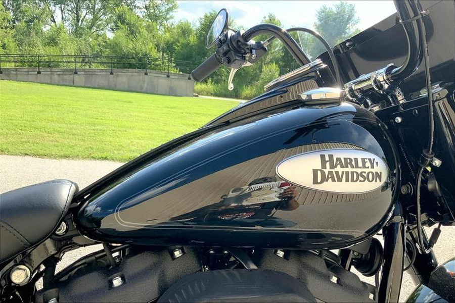 2024 Harley-Davidson® FLHCS - Heritage Classic