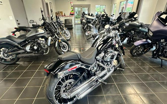 2025 Harley-Davidson® FXBR - Breakout®
