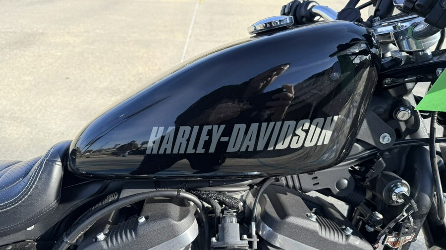 2016 Harley-Davidson® Roadster™