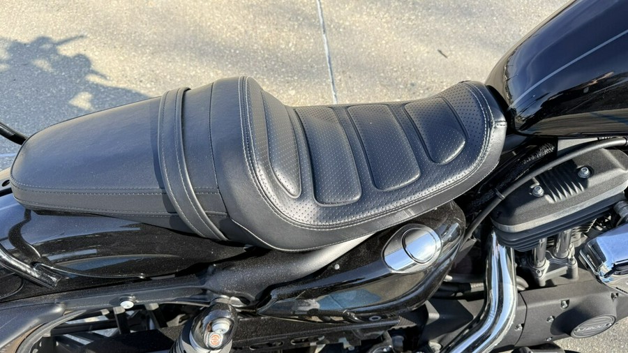 2016 Harley-Davidson® Roadster™