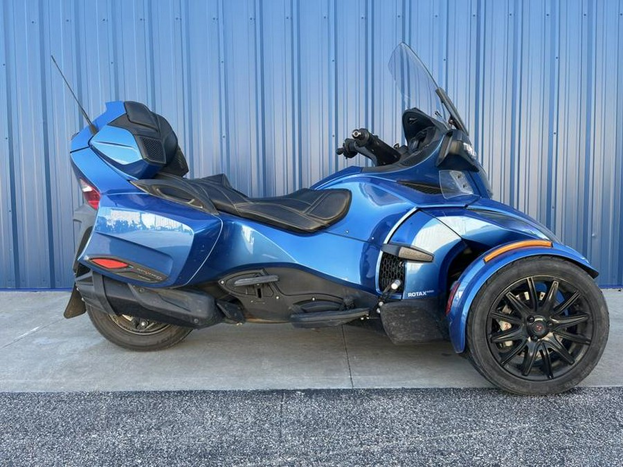 2018 Can-Am® Spyder® RT Limited Dark