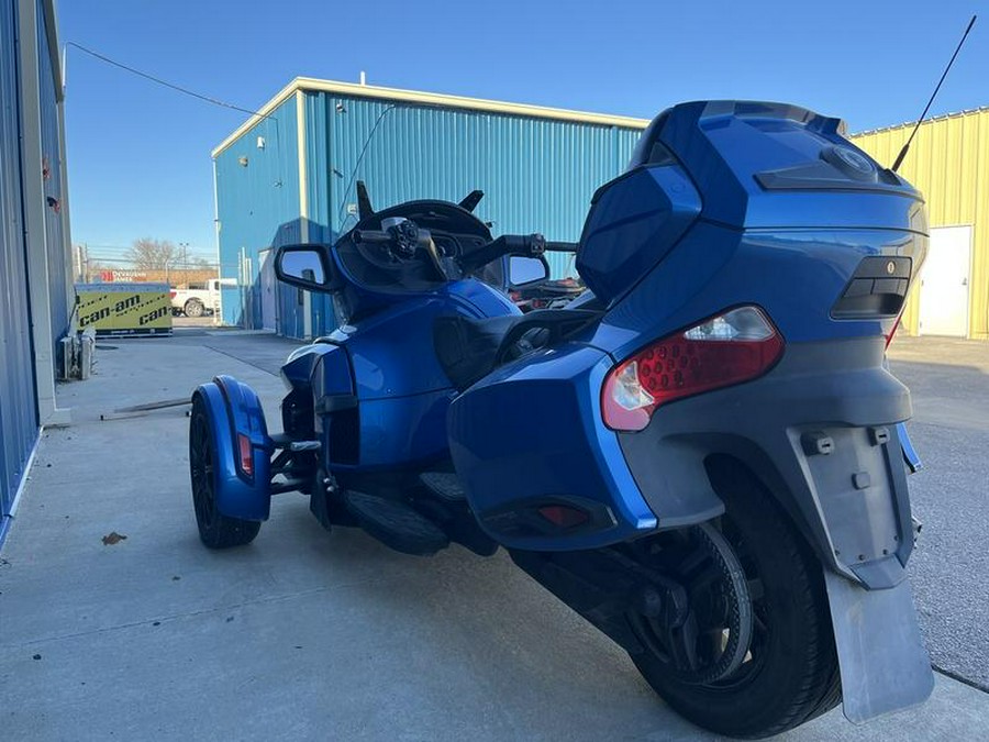 2018 Can-Am® Spyder® RT Limited Dark