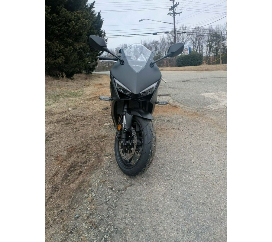 2026 Honda CBR650R E-Clutch