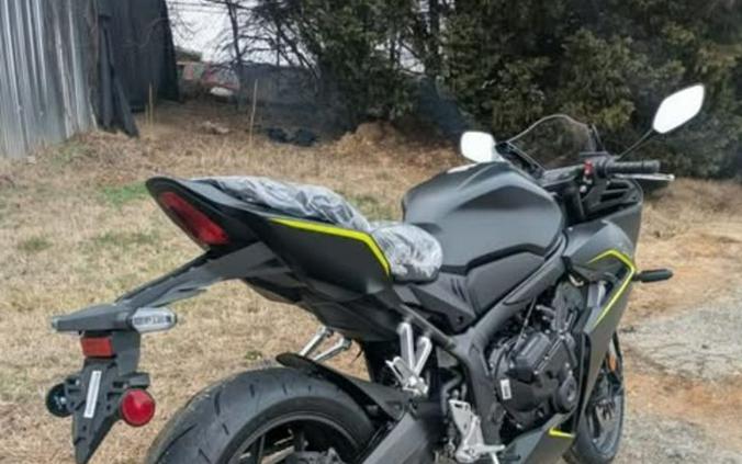 2026 Honda CBR650R E-Clutch