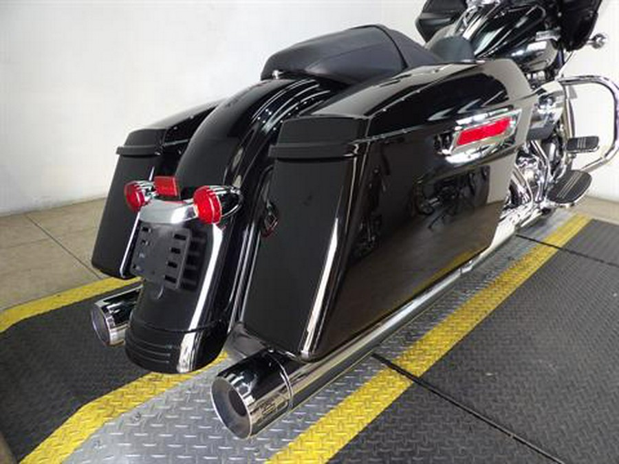 2021 Harley-Davidson Road Glide®