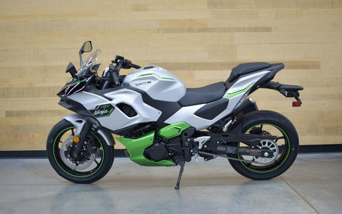 2024 Kawasaki Ninja 7 Hybrid ABS