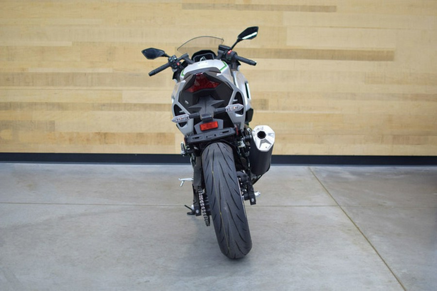 2024 Kawasaki Ninja 7 Hybrid ABS