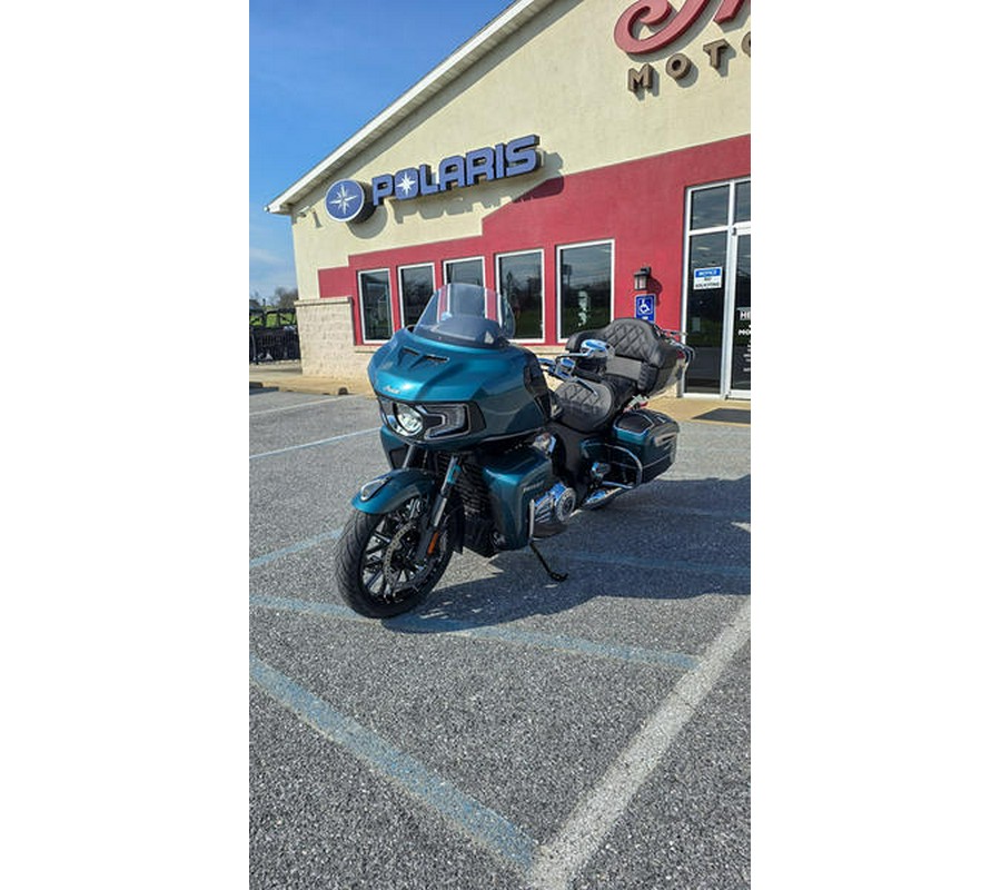 2026 Indian Motorcycle® Pursuit® Limited 112 w/PowerBand Audio Cascade Green with Black Metallic