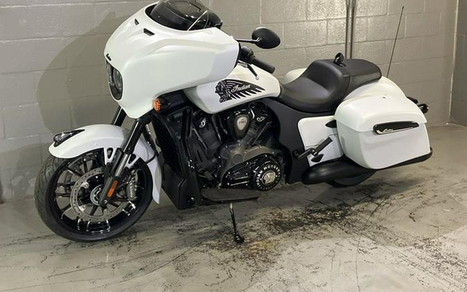 2025 Indian Chieftain Powerplus Dark Horse Ghost White Metallic Smoke