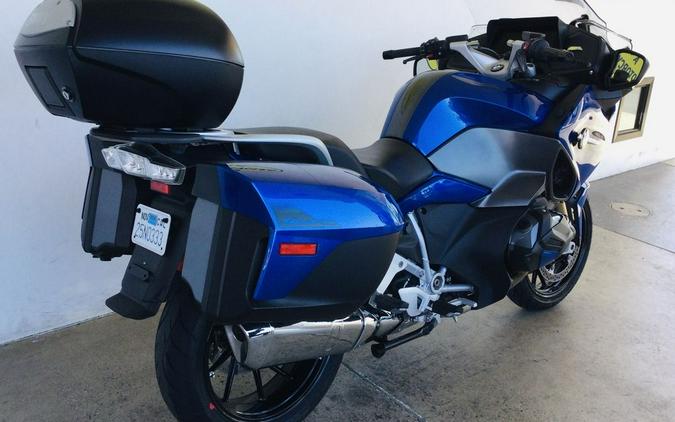 2022 BMW R 1250 RT Racing Blue Metallic