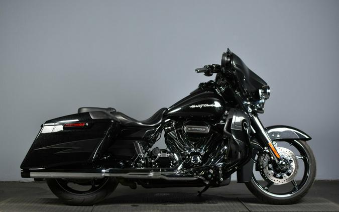 2017 Harley-Davidson CVO Street Glide