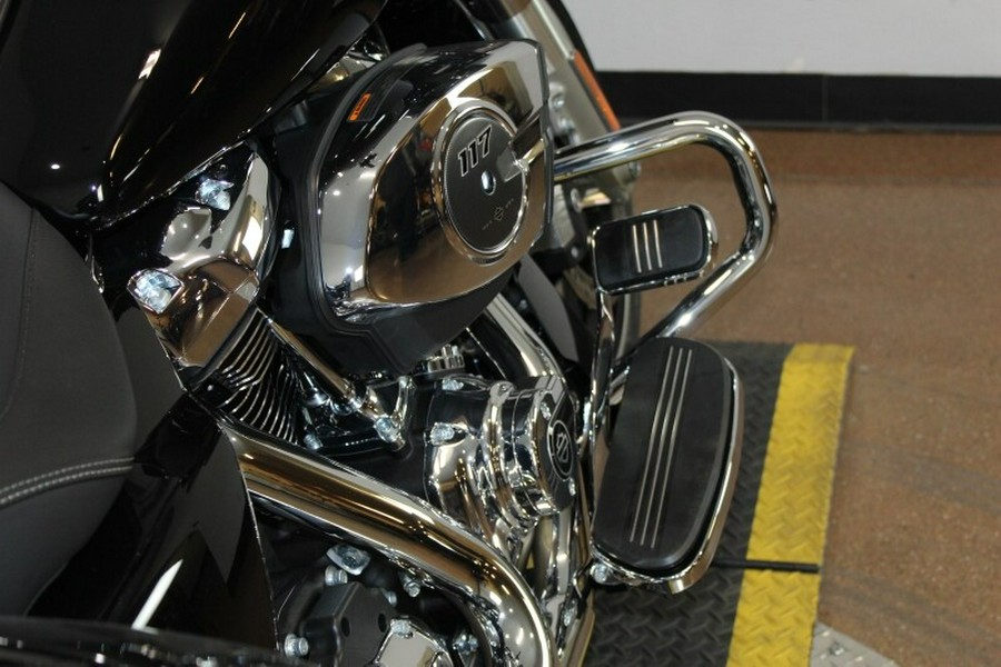 Harley-Davidson® Road Glide™ 2025 FLTRX 84649287 VIVID BLACK