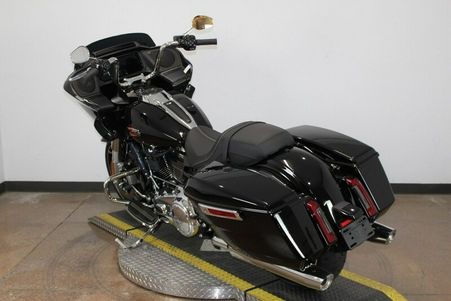 Harley-Davidson® Road Glide™ 2025 FLTRX 84649287 VIVID BLACK