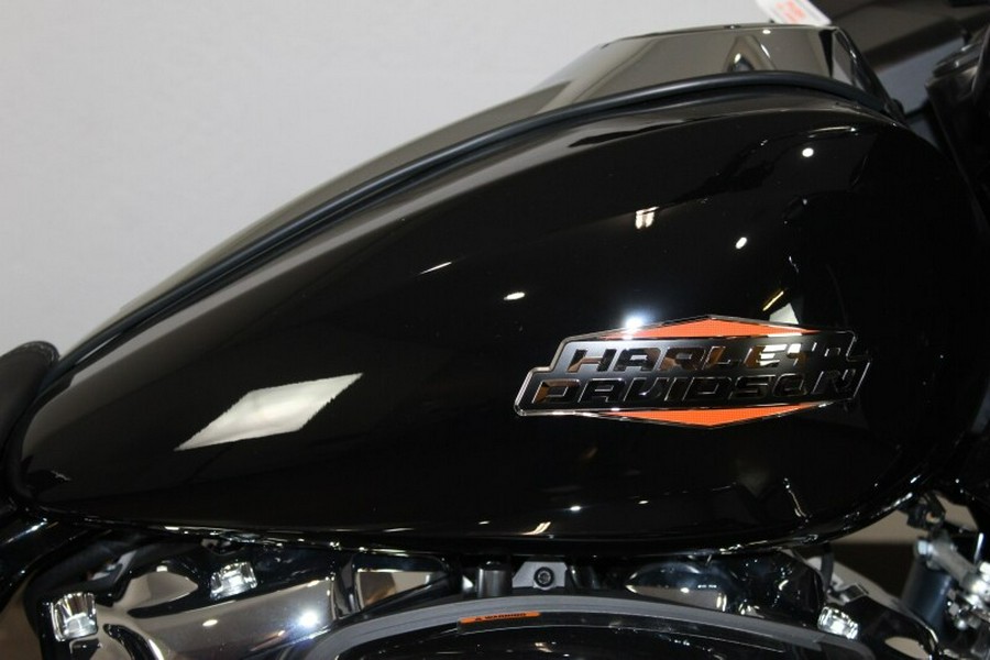 Harley-Davidson® Road Glide™ 2025 FLTRX 84649287 VIVID BLACK