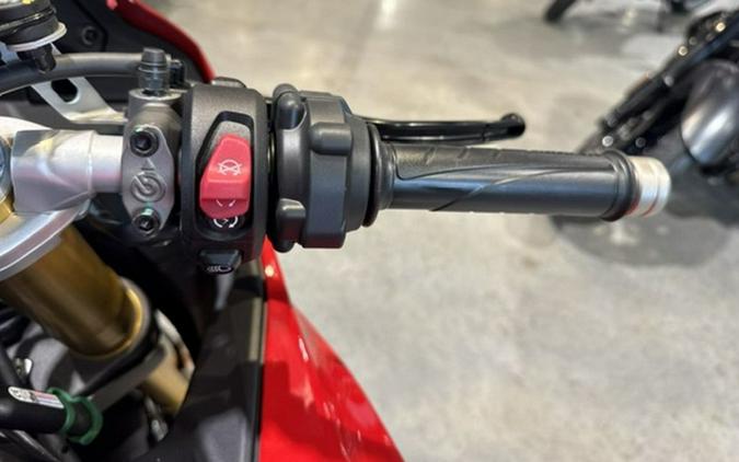 2026 Ducati Panigale V2