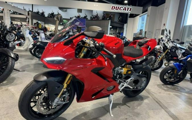 2026 Ducati Panigale V2