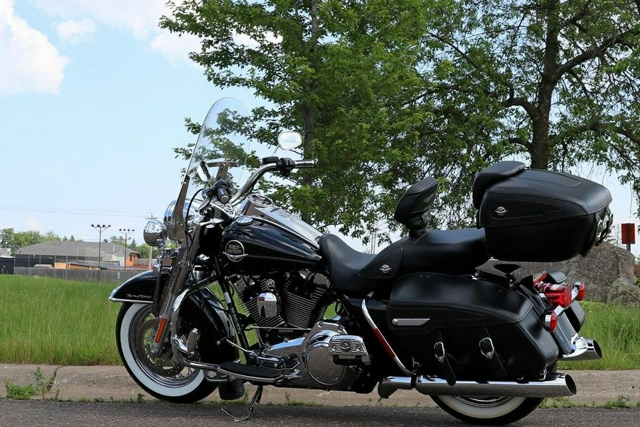 2009 Harley-Davidson® FLHRC - Road King® Classic