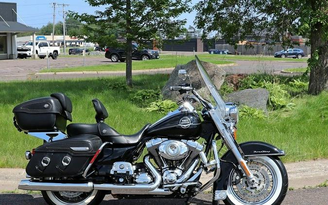 2009 Harley-Davidson® FLHRC - Road King® Classic