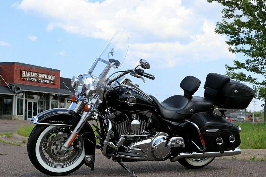 2009 Harley-Davidson® FLHRC - Road King® Classic