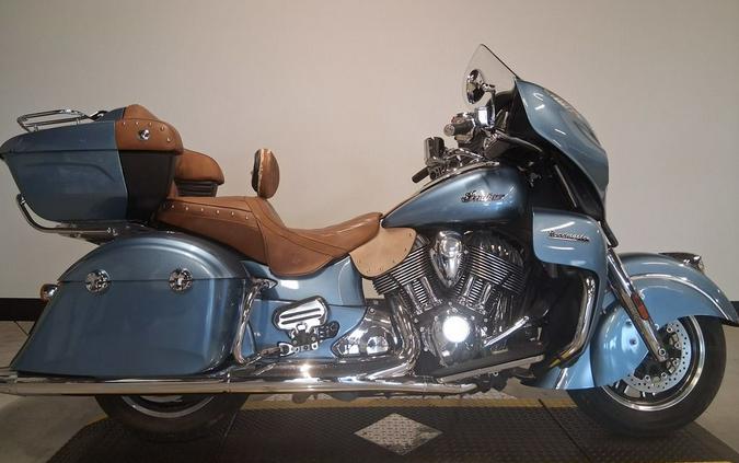 2016 Indian Motorcycle® Roadmaster® Blue Diamond