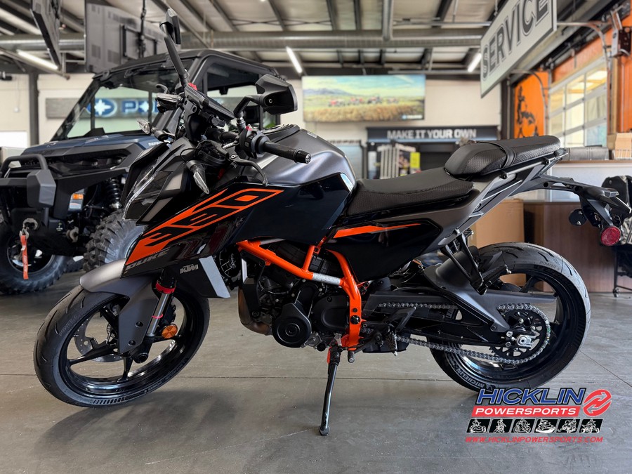 2026 KTM 390 Duke