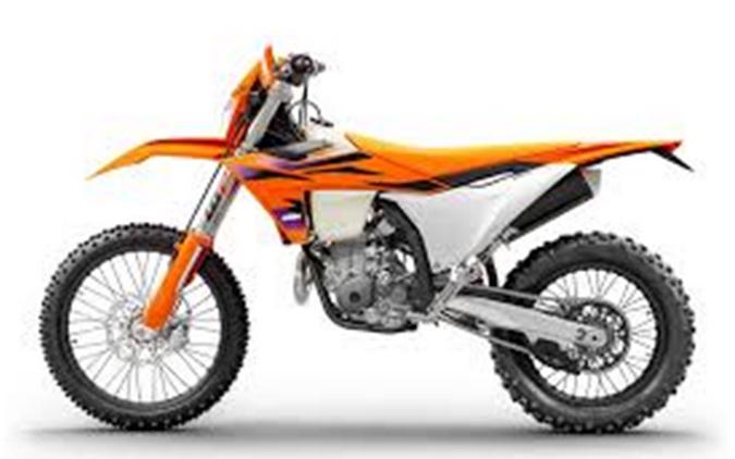 2024 KTM 500 EXC-F Six Days First Look [Fast Facts]