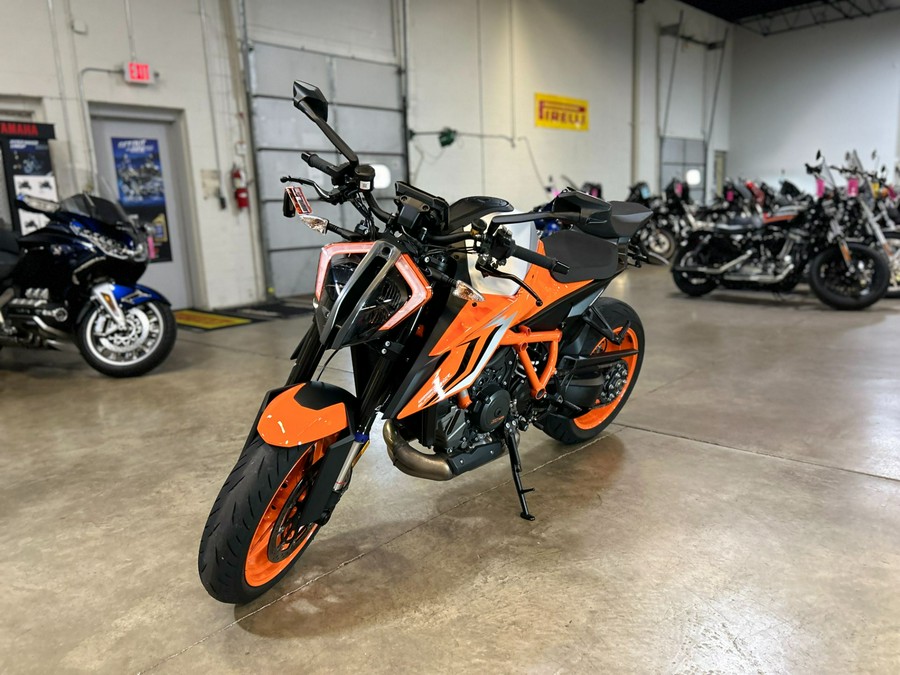 2022 KTM 1290 Super Duke R EVO