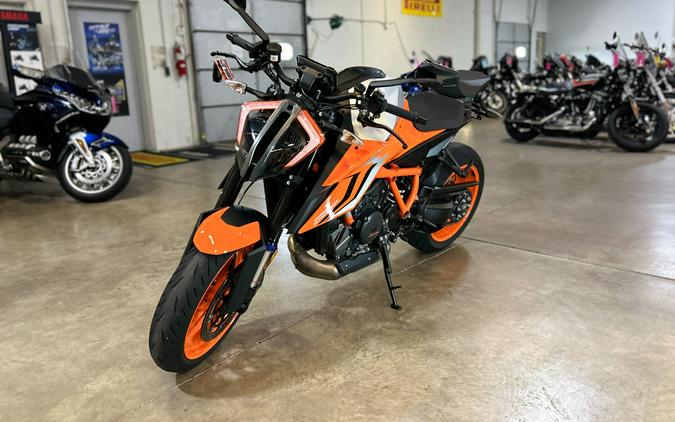 2022 KTM 1290 Super Duke R EVO