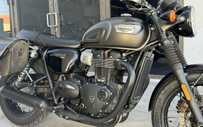 2020 Triumph Bonneville T100 Black Matte Irostone/Matte Black