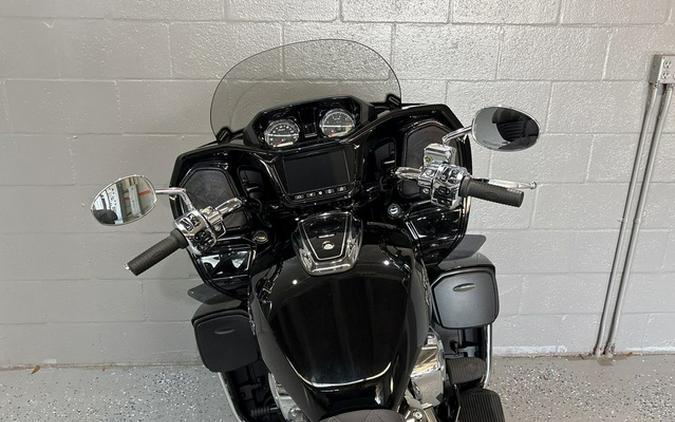 2025 Indian Pursuit Limited 112 Black Metallic