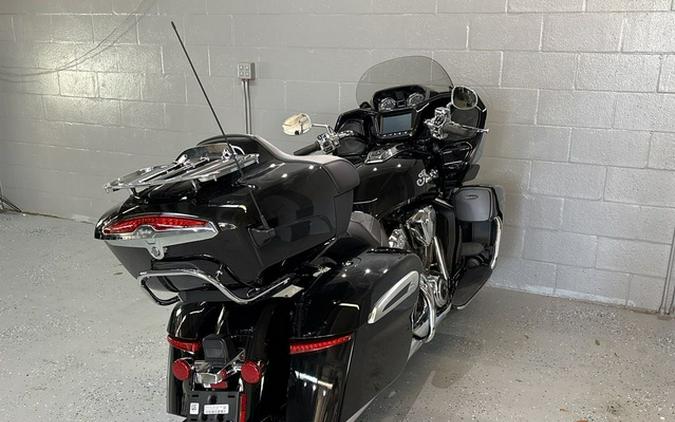2025 Indian Pursuit Limited 112 Black Metallic