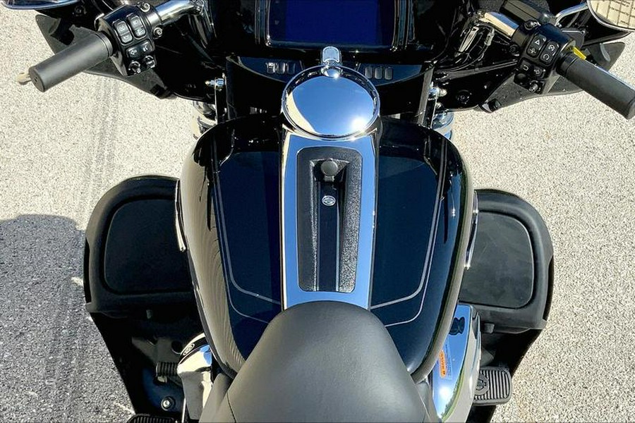 2024 Harley-Davidson® FLHTCUTG - Tri Glide® Ultra