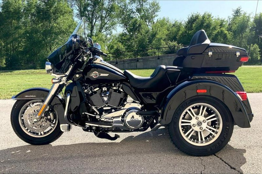 2024 Harley-Davidson® FLHTCUTG - Tri Glide® Ultra