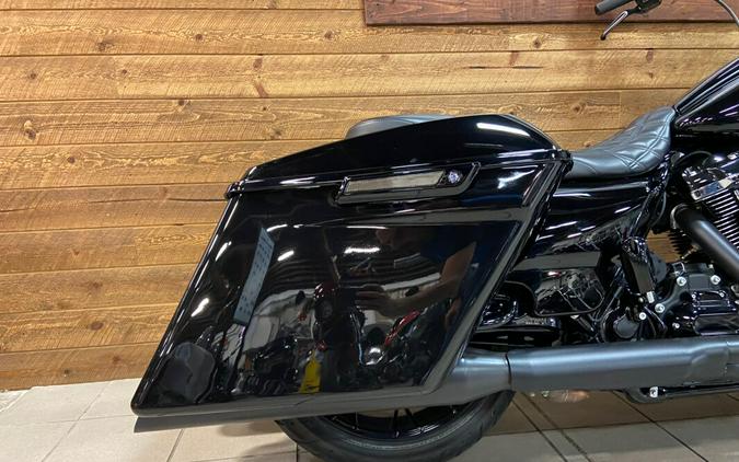 2022 Harley-Davidson Road Glide Special Vivid Black FLTRXS