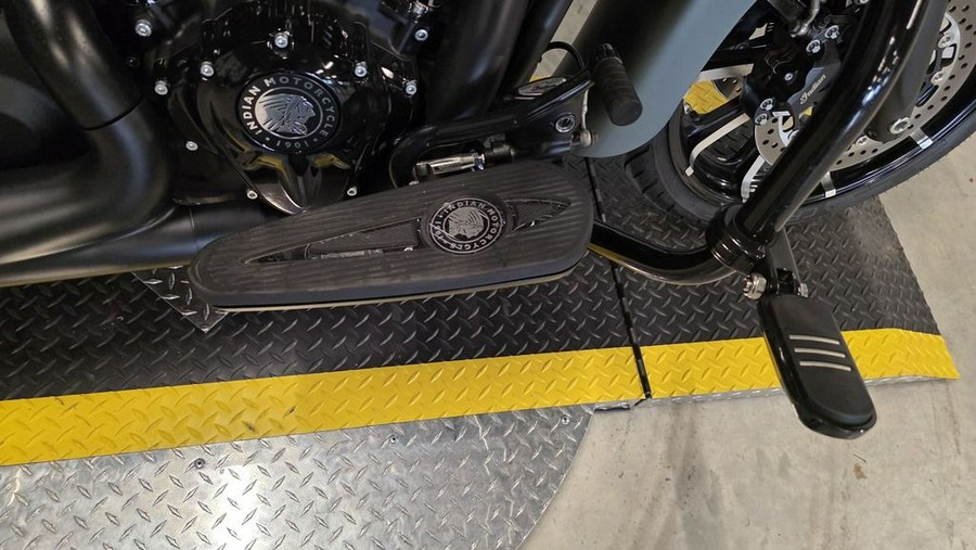 2023 Indian Motorcycle® CHIEFTAIN DARK HORSE, SAGEBRUSH SMOKE, 49ST Dark Horse®