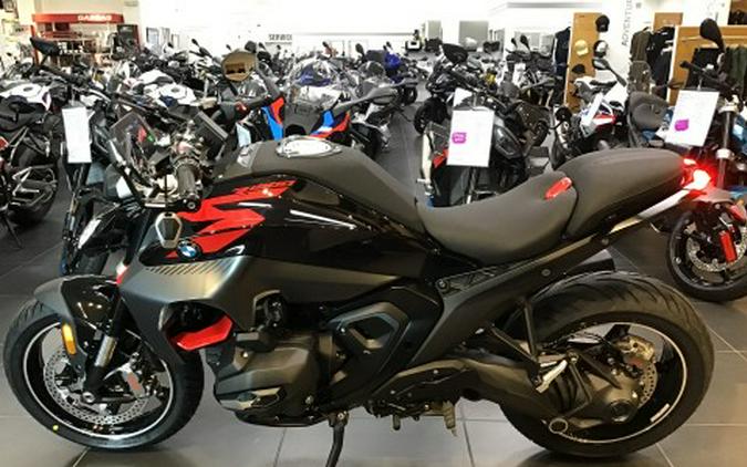 2026 BMW R 1300 R